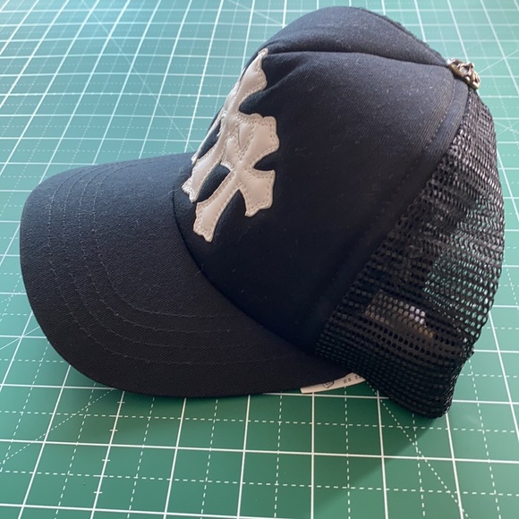 Chrome Hearts Cemetery Cross Trucker hat - Picture 2 of 9